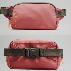 NWT Lululemon mini belt bag